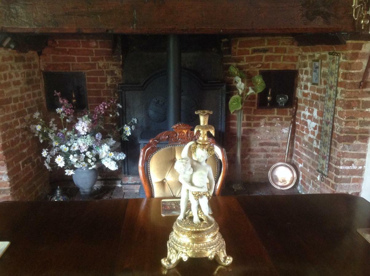The Greyhound - Historic Former 4* Glemsford