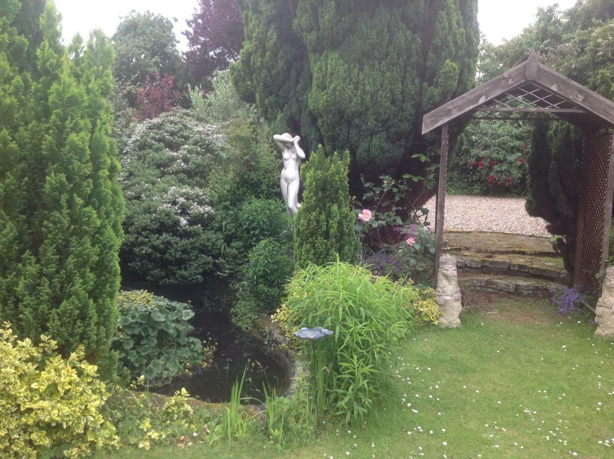 The Greyhound - Historic Former Bed & Breakfast 4*